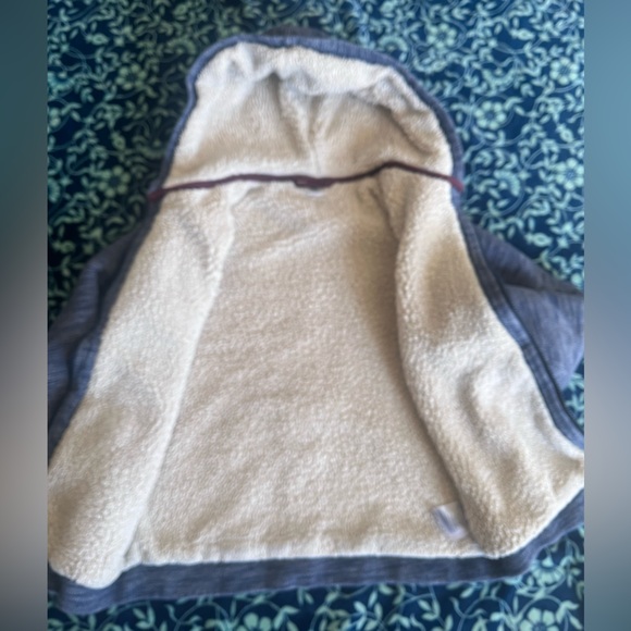 Old Navy Boys Sherpa Lined Jacket - Picture 5 of 5